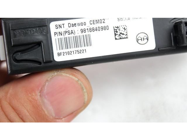 Дисплей 9818840980 Citroen C4 Cactus