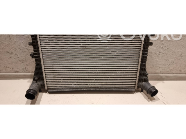 Интеркулер 1K0145803CA, 1K0121251DM Skoda Yeti (5L)