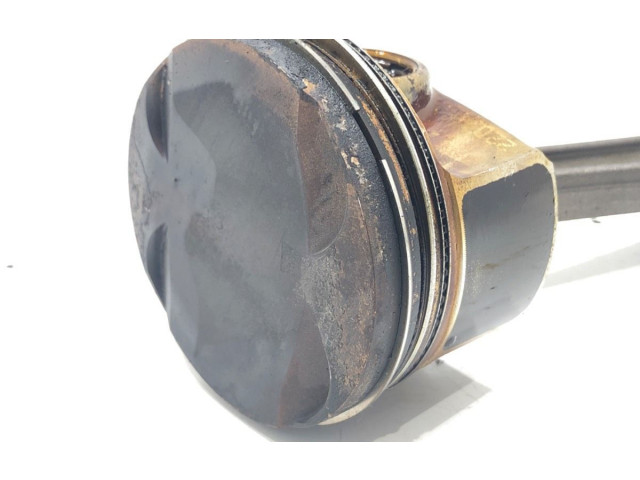 Поршень с шатуном CZD Skoda Octavia Mk3 (5E)