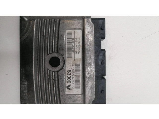 Řídící jednotka 8200444583, 215850970A Renault Laguna II 2005