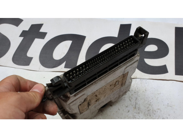 Řídící jednotka 0281001977, 9635156580 Peugeot 406 2002