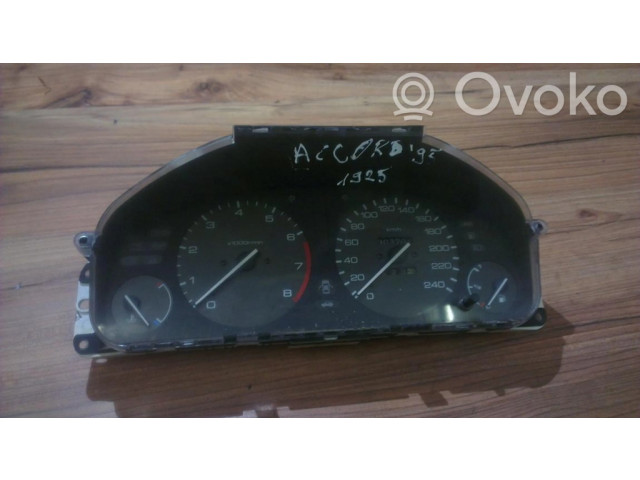 Панель приборов hr16601, hr-166-01   Honda Accord       