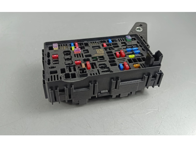 Блок предохранителей 68347016AD Jeep Grand Cherokee WL