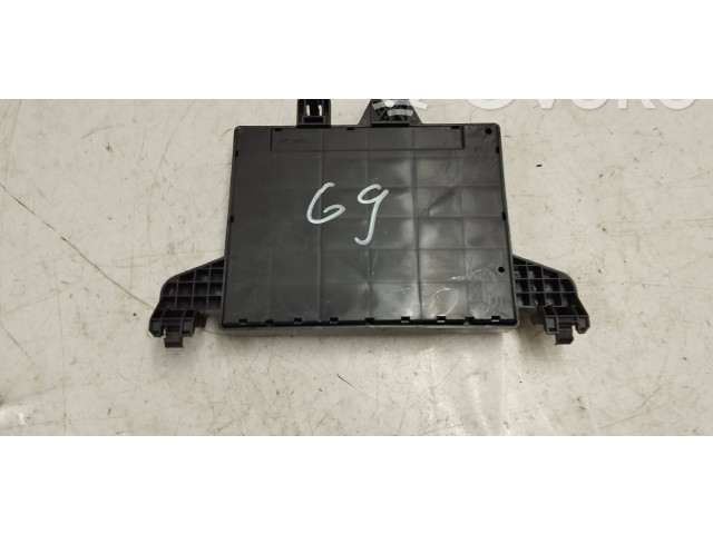 Блок комфорта 13368650 Vauxhall Astra J