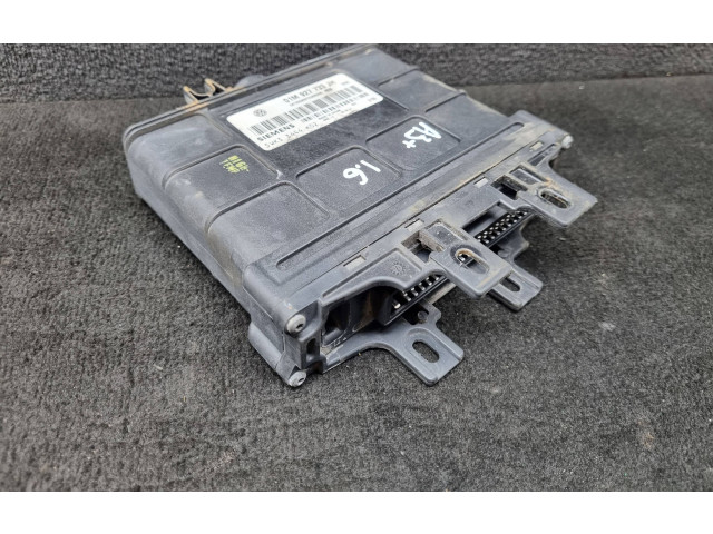 Блок управления коробкой передач 01M927733JH, 5WK33444K02   Audi A3 S3 8L