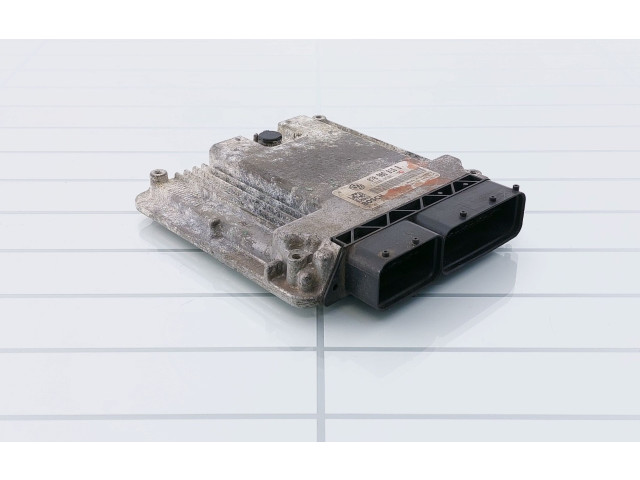 Блок управления двигателя 0281010737, 070906016B Volkswagen Phaeton