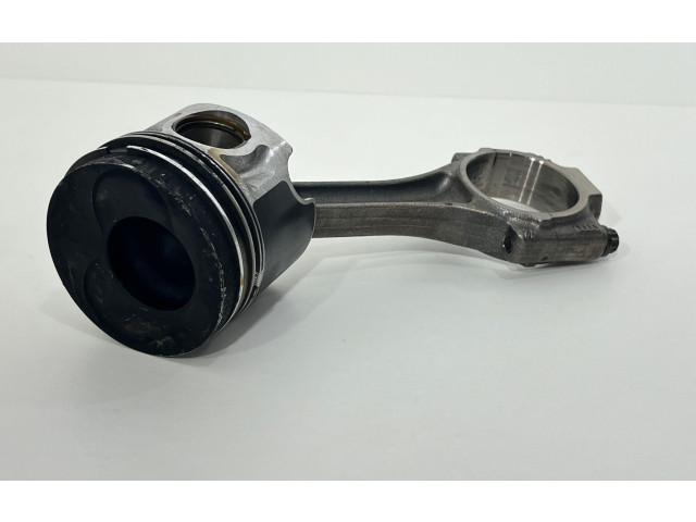 Píst 038G   Volkswagen Caddy    BLS 