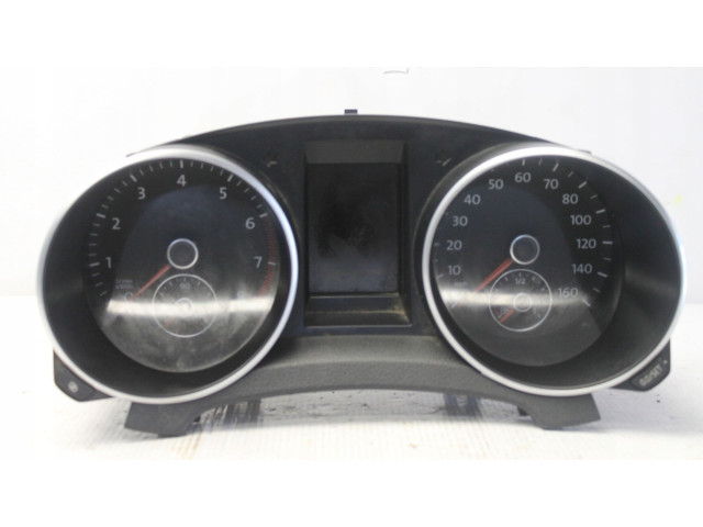 Панель приборов 5K0920960F Volkswagen Golf VI