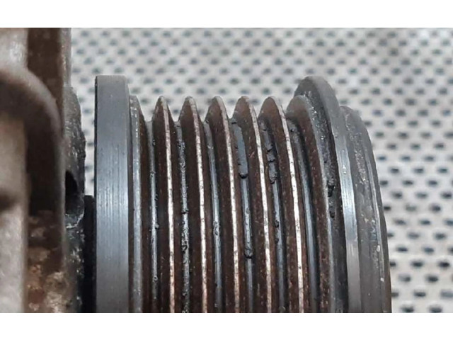 Генератор 071903016C   Volkswagen PASSAT      