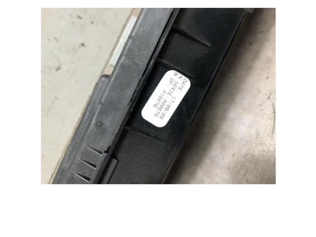 Дисплей       Renault Scenic III -  Grand scenic III