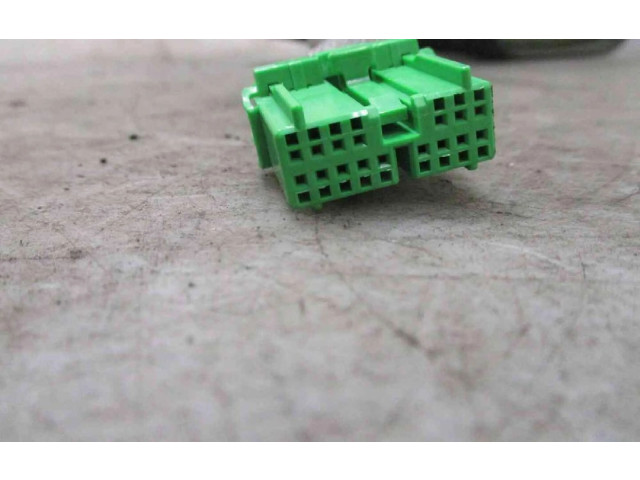 Зеркало электрическое Volvo S80 1999 - 2003 года