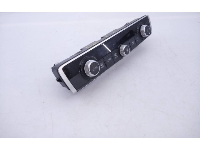Блок управления климат-контролем 83A820043R, E2-A1-33-3   Audi A1