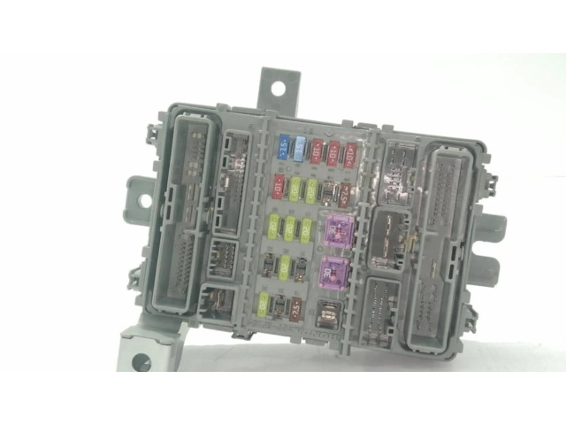 Pojistková skříňka Honda Accord 2013