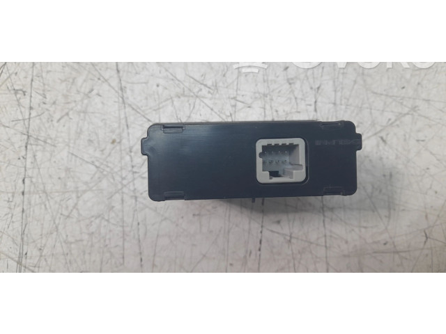 Блок управления 280230033R Dacia Duster