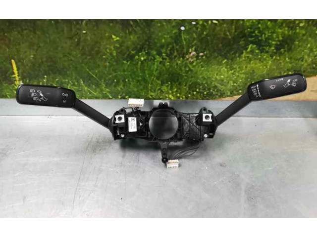 Кнопки рулевого колеса 5Q1953521AS   Volkswagen PASSAT B8