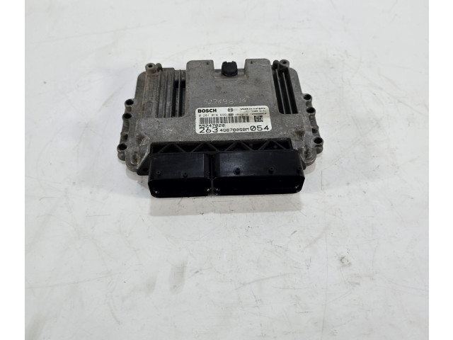Блок управления двигателем Блок управления 0281018699, 55247020   Opel Combo D