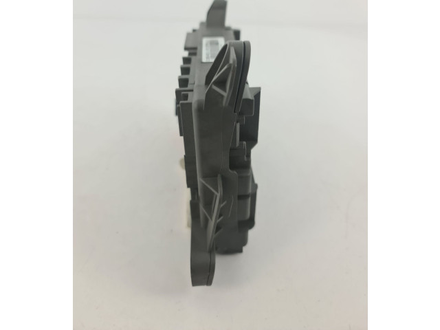 Pojistková skříňka 6931687, 693168704 BMW X6 E71 2012