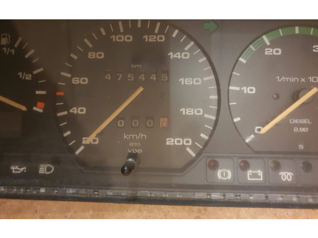 Панель приборов 701919933Bc, 701919933bg   Volkswagen PASSAT B4       