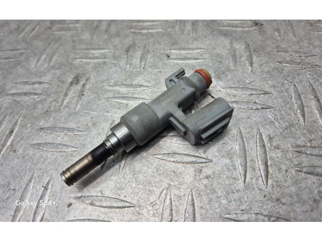 Vstřikovač 2325025020 Toyota RAV 4 (XA50)