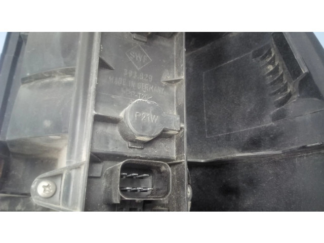 Задний фонарь левый сзади 257970 Dodge Caravan