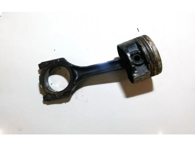 Шатун Volkswagen Golf II