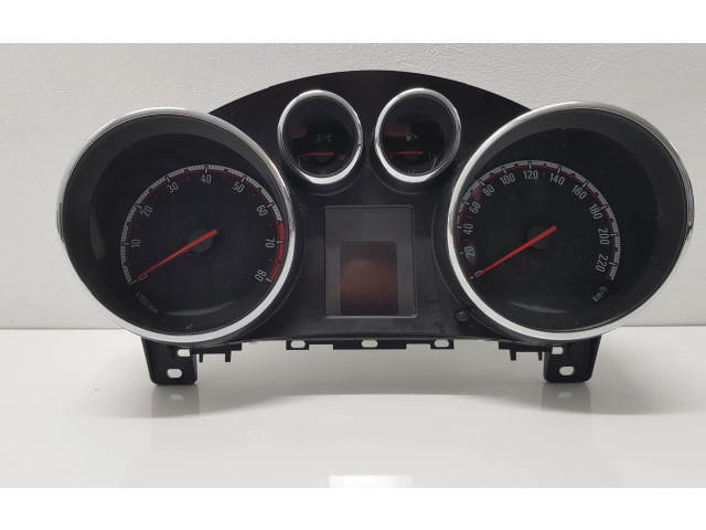 Панель приборов 13349517, 600775881   Opel Meriva B       