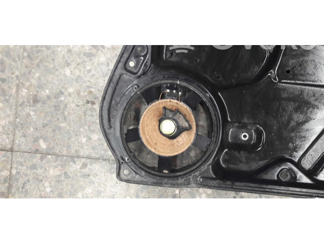 Передний електрический механизм для подъема окна без двигателя     1C0837756LL    Volkswagen New Beetle 