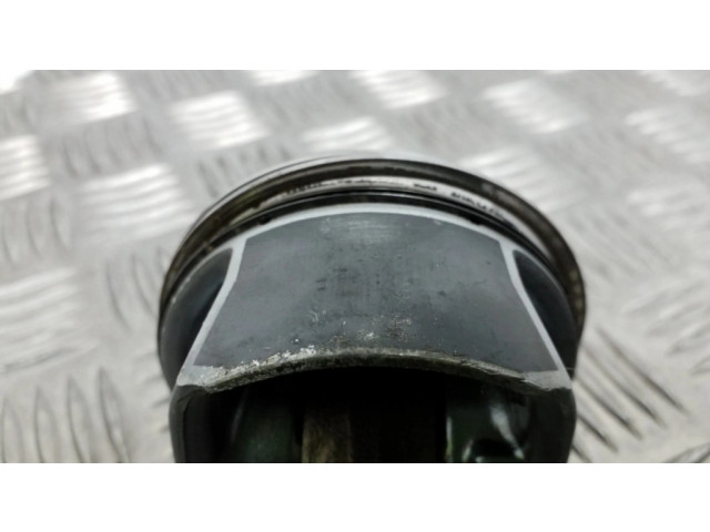  Поршень с шатуном  W081, 76L92  Seat Ibiza IV (6J,6P) для бензинового двигателя 1.4