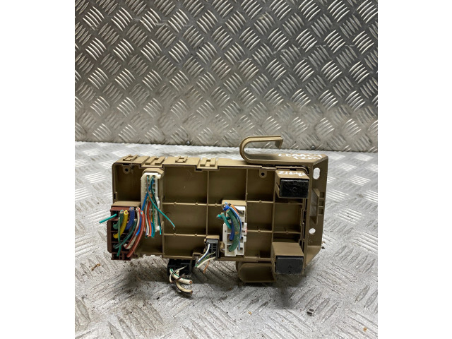 Pojistková skříňka 82201AJ000 Subaru Legacy 2012