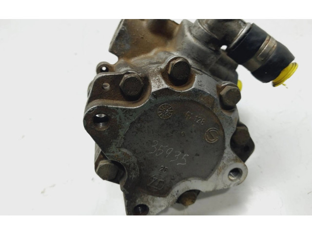 Vstřikovací lišta 03L089H, 03L906051 Volkswagen Caddy