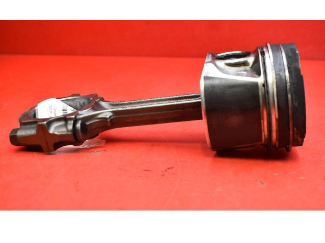  Поршень  86L77, 86L77  Nissan X-Trail T30  