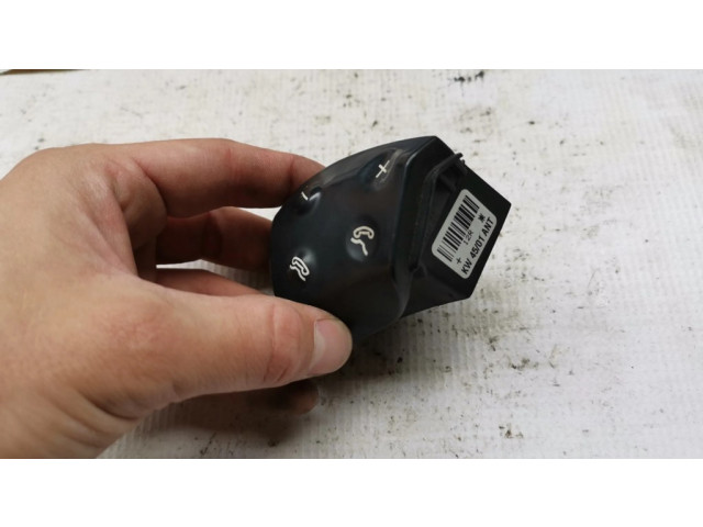 Кнопки рулевого колеса