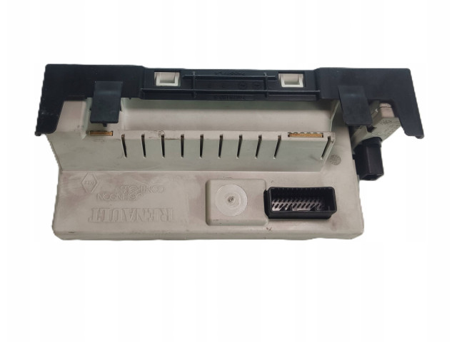 Дисплей 8200307273C Renault Clio III