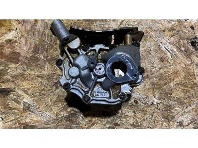 Масляный насос N63 7612772, 10111200153 BMW 5 F10 F11 4.4