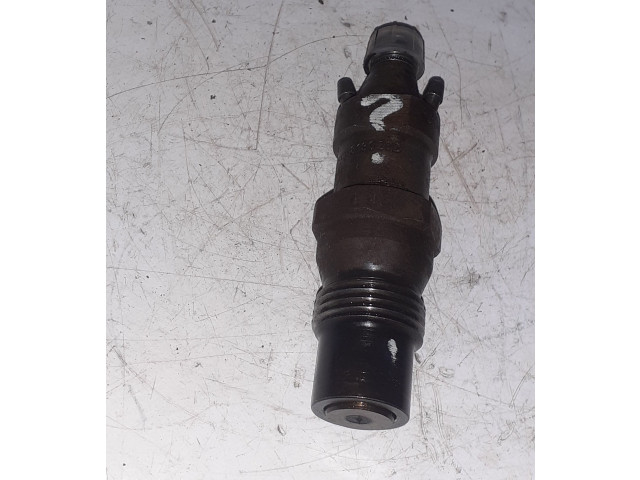 Форсунка KCA30S44, 068130202    Volkswagen Transporter - Caravelle T4  AAB 