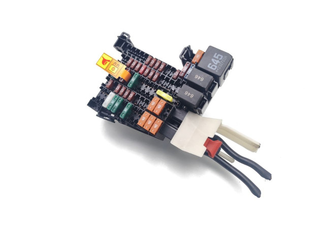 Блок предохранителей 5WA937615 Audi A3 8Y