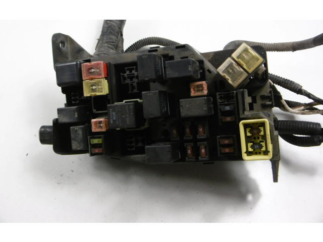 Блок предохранителей Mitsubishi Galant