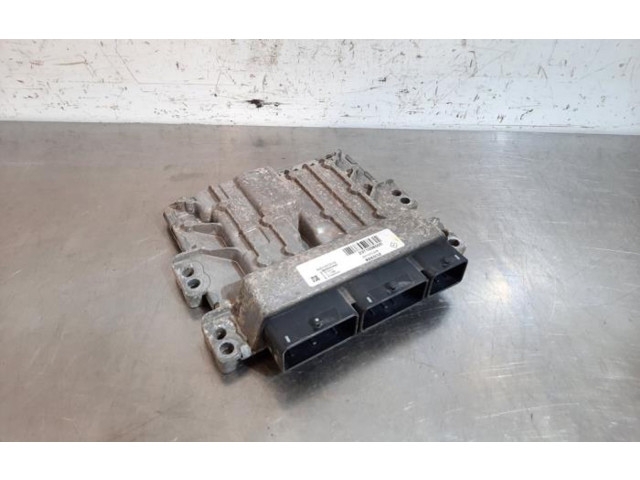 Блок управления двигателя 237109855R Dacia Lodgy