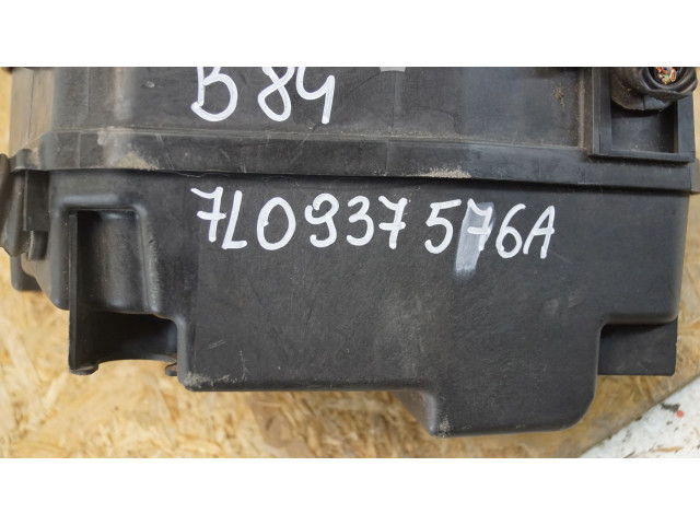  Pojistková skříňka 7L0937576A   Audi Q7 4L 2009