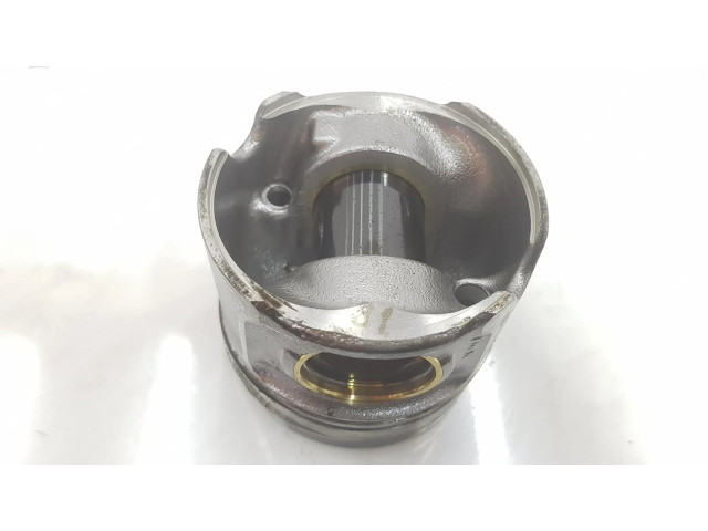  Поршень с шатуном  8580515, 11258580515  BMW X3 G01 для дизельного двигателя 2.0