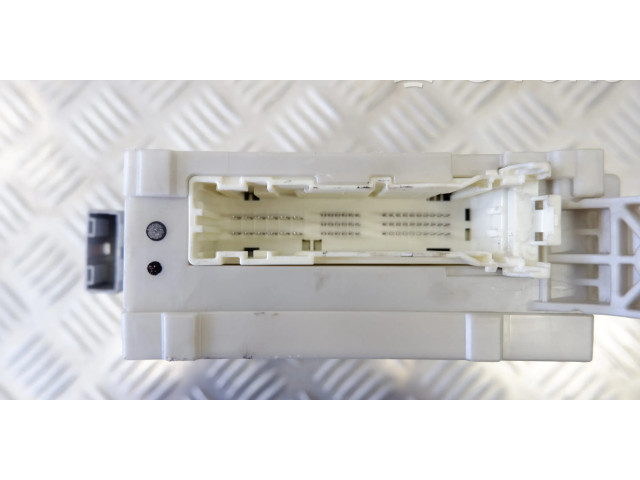 Блок предохранителей 8273050470 Lexus LS 460 - 600H