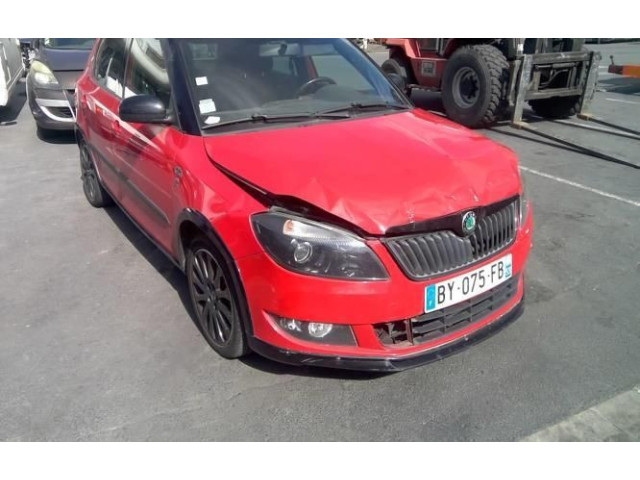 Зеркало электрическое Skoda Fabia Mk2 (5J) 2007 - 2014 года