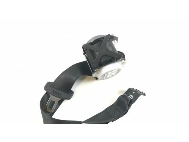 Задний ремень безопасности