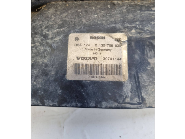 Вентилятор радиатора 0130706838, 30741144 Volvo S60