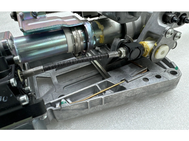 рейка Колонка рулевая A2044601416, 1312400207 Tesla Model S 2012 - года