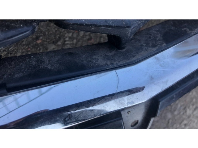 Верхняя решётка Buick Encore II 2019- года 42582101      