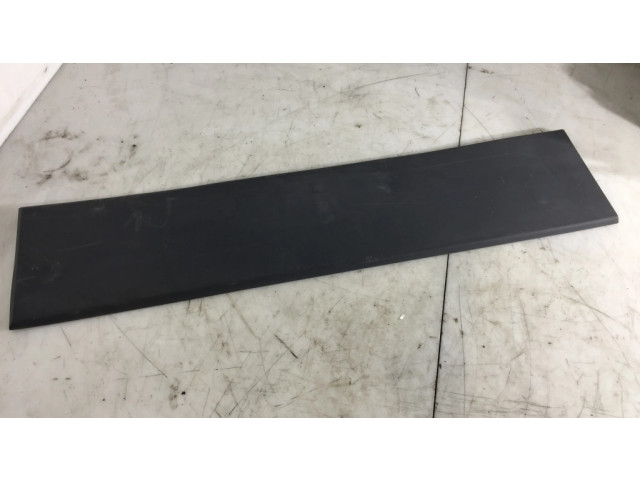 Отделка загрузочная дверь (молдинги)