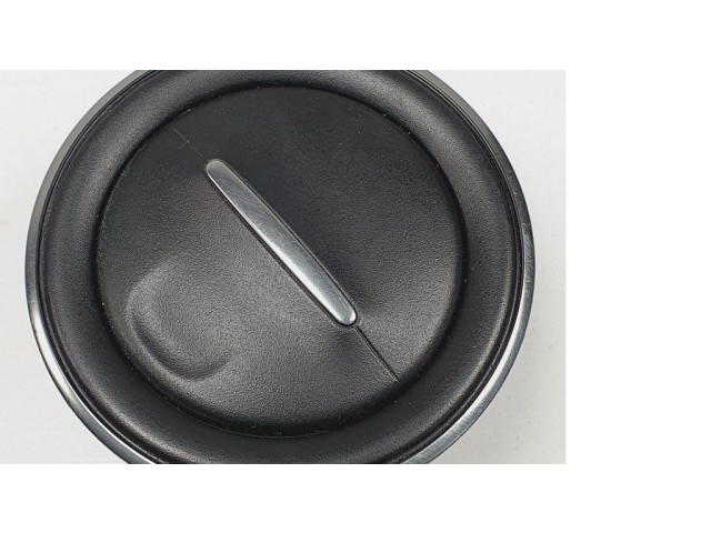 Задняя воздушная решётка