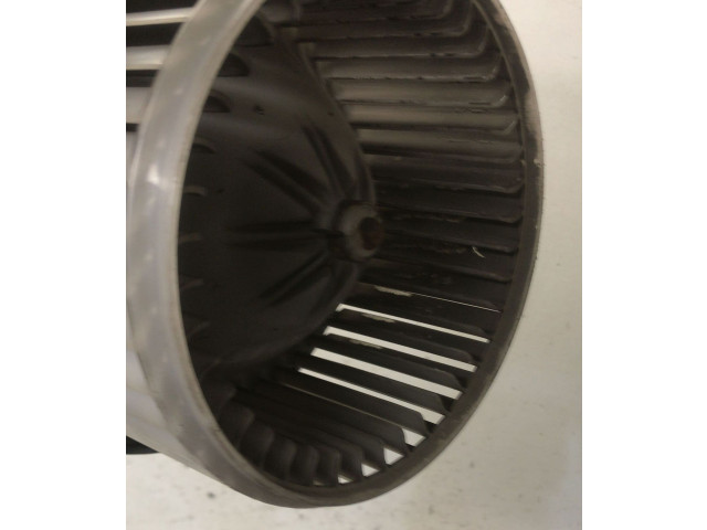 Вентилятор печки Toyota Yaris Verso