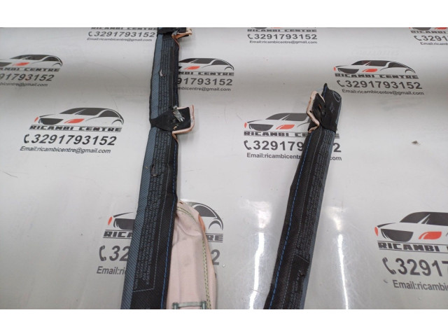 Боковая подушка безопасности 8X3880742A, 1050536190050 Audi A1